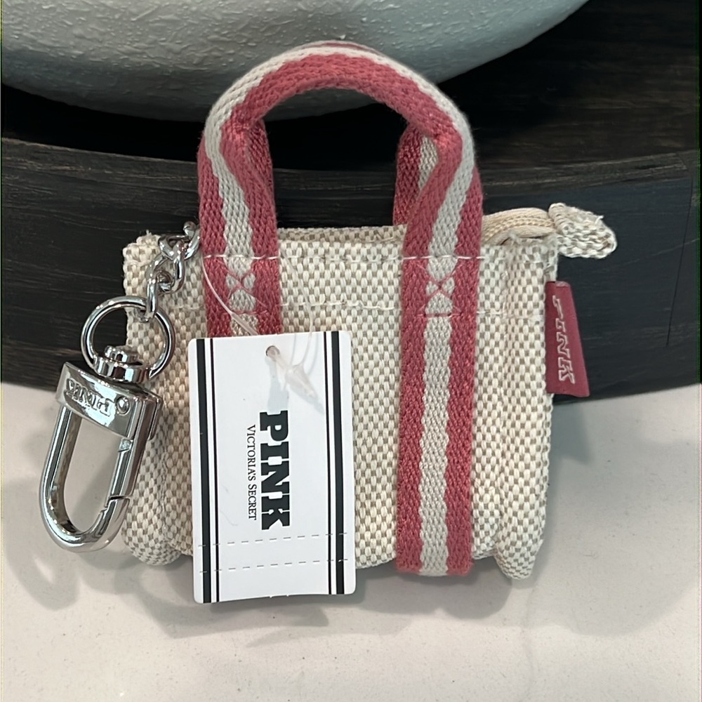 💕CUTE. PINK BAG Charm..